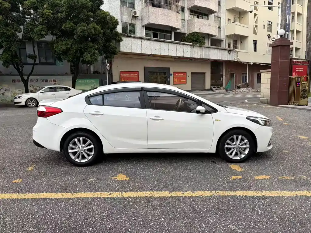 Kia K3 — миниатюра 4