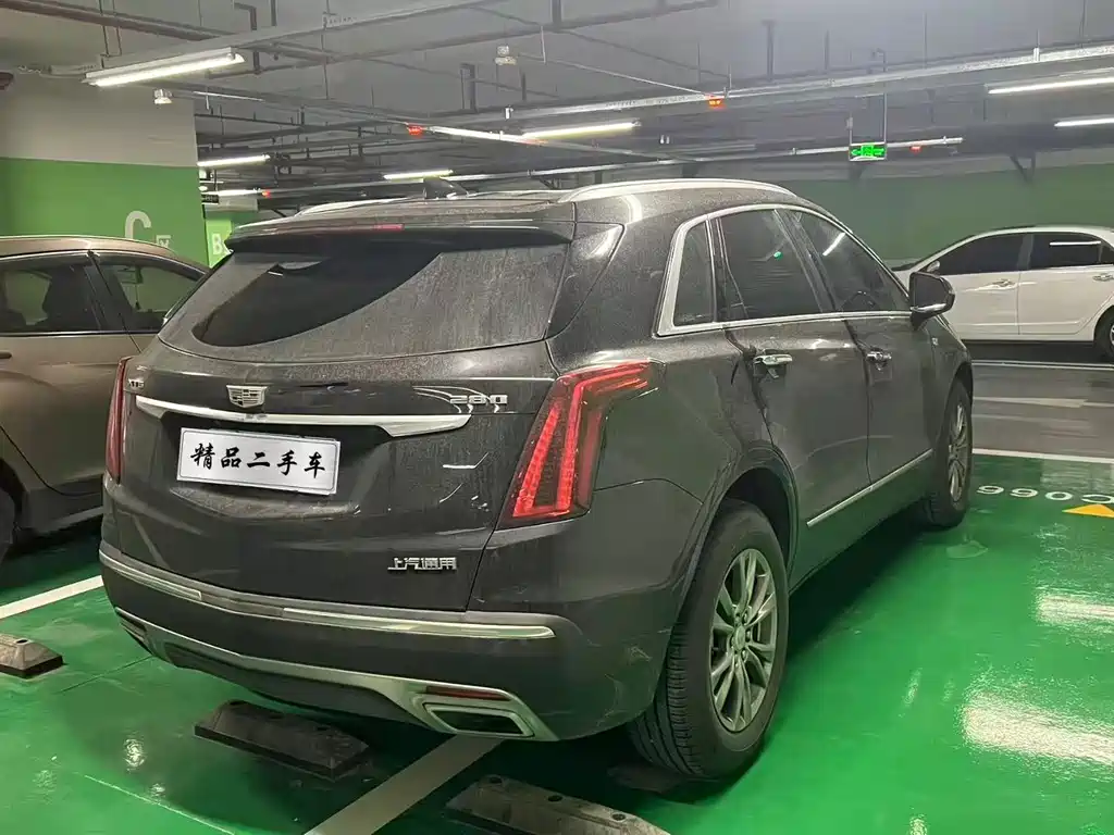CADILLAC XT5
