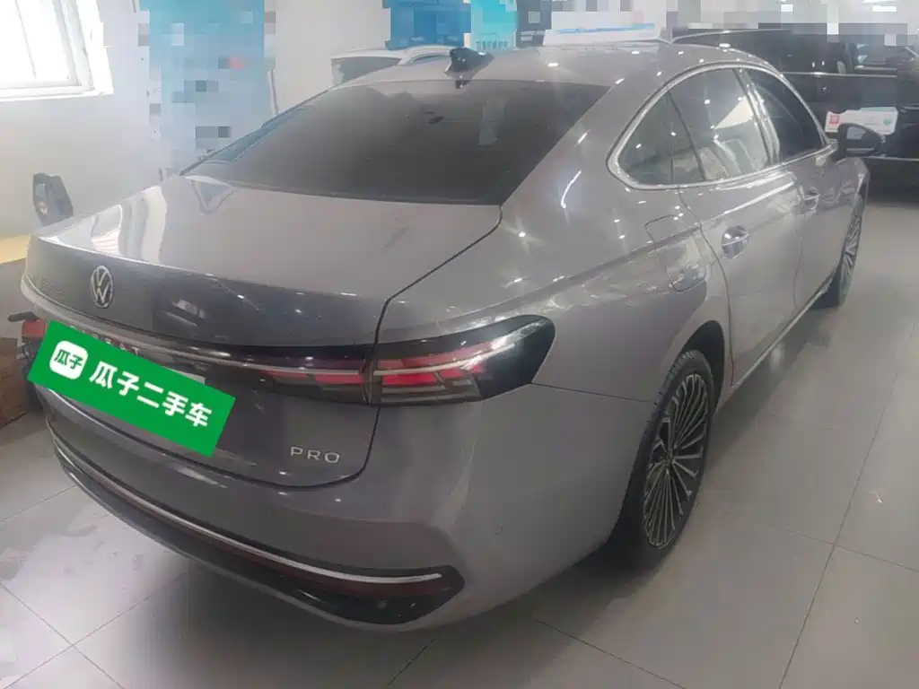 Volkswagen Passat 2025 Pro 380TSI