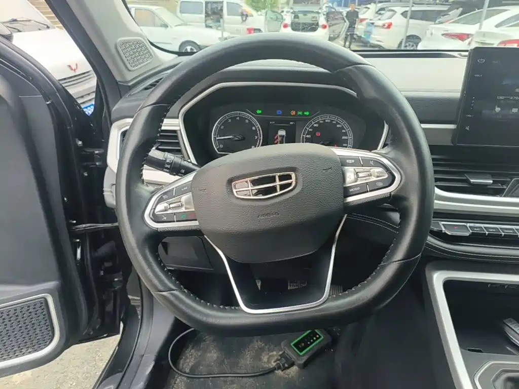 Geely Vision X6 — миниатюра 11