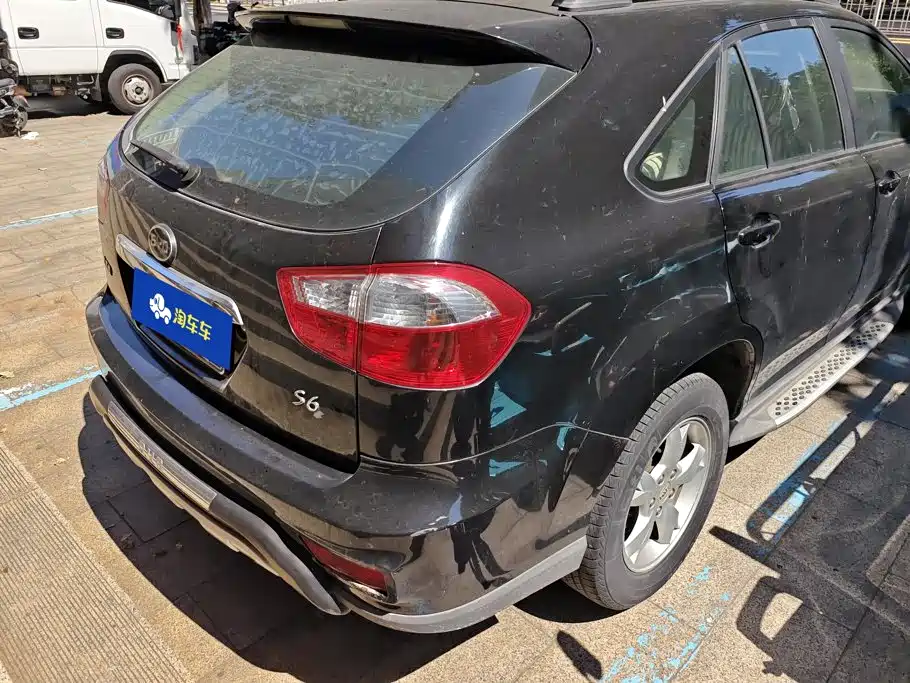 BYD S6 — миниатюра 3