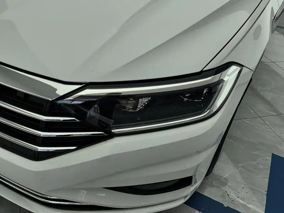 Volkswagen Sagitar — миниатюра 5