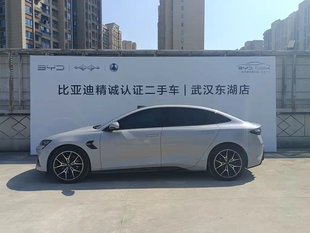 BYD Seal — миниатюра 3