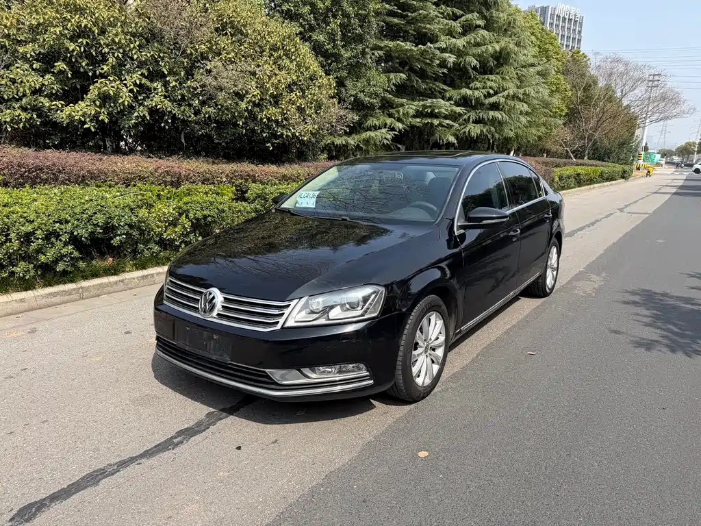 Volkswagen Magotan 2013