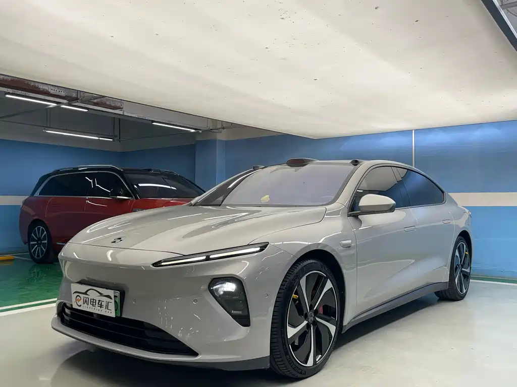 NIO ET7