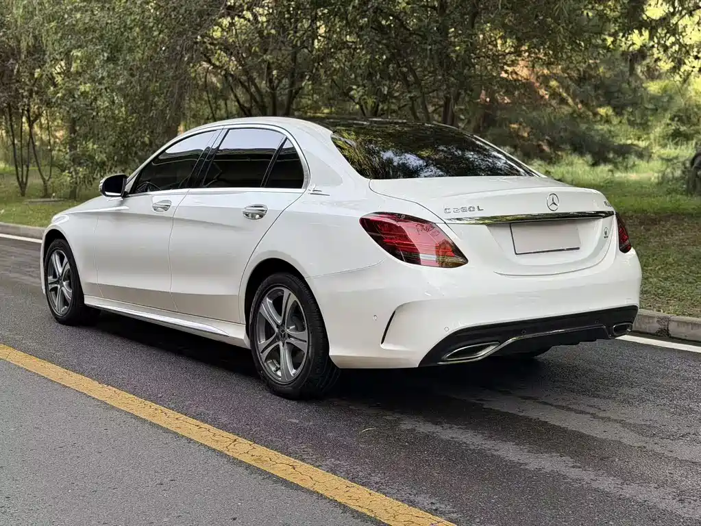 Mercedes-Benz C-Class — миниатюра 4