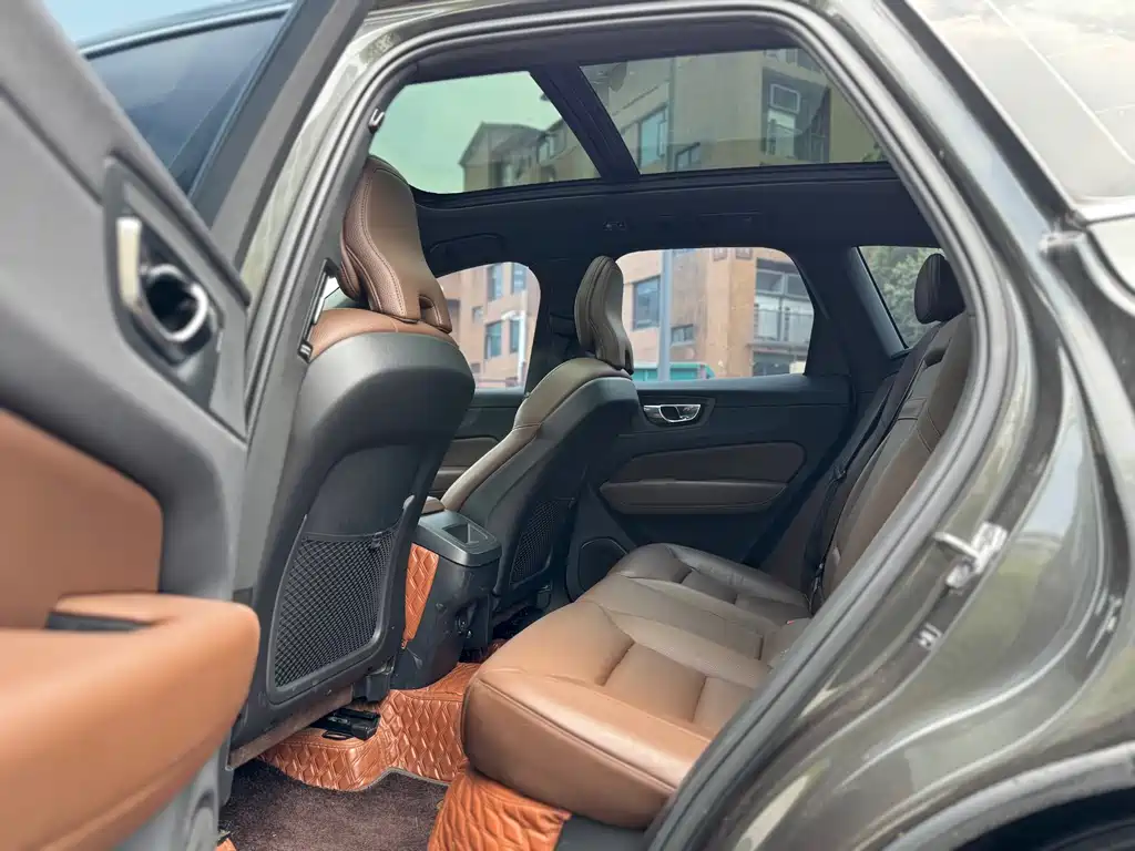 Volvo XC60 2021 T5 Luxury