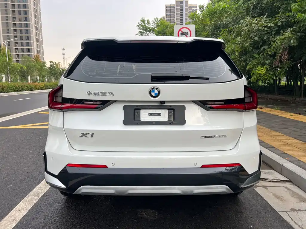 BMW X1 — миниатюра 11