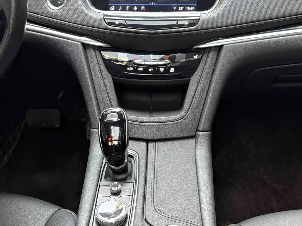 Cadillac XT5 2022 2.0T Luxury