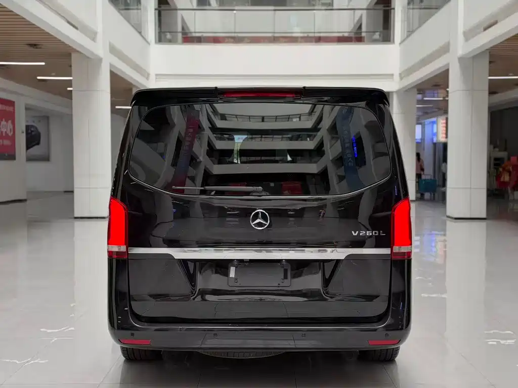 Mercedes-Benz Vito — миниатюра 6