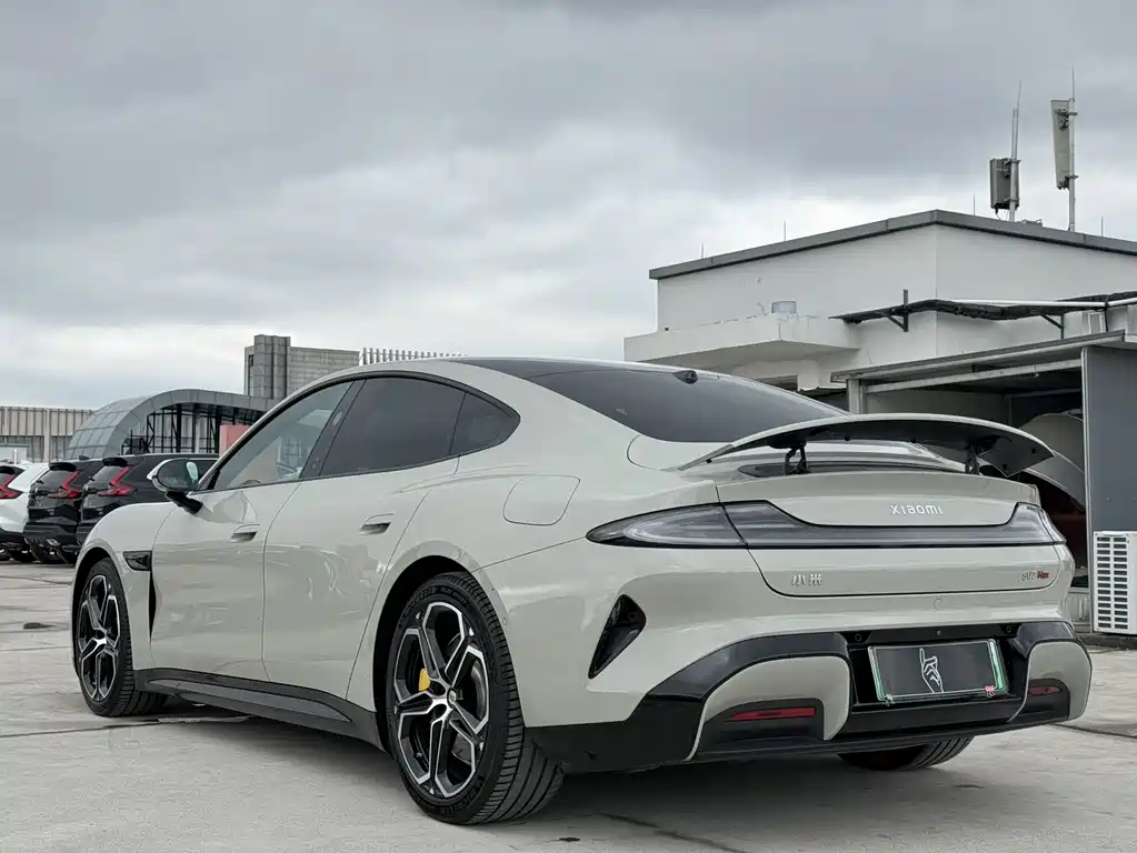 XIAOMI CAR XIAOMI SU7