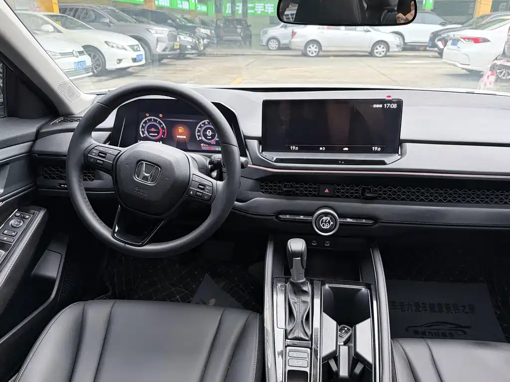 Honda Accord — миниатюра 6