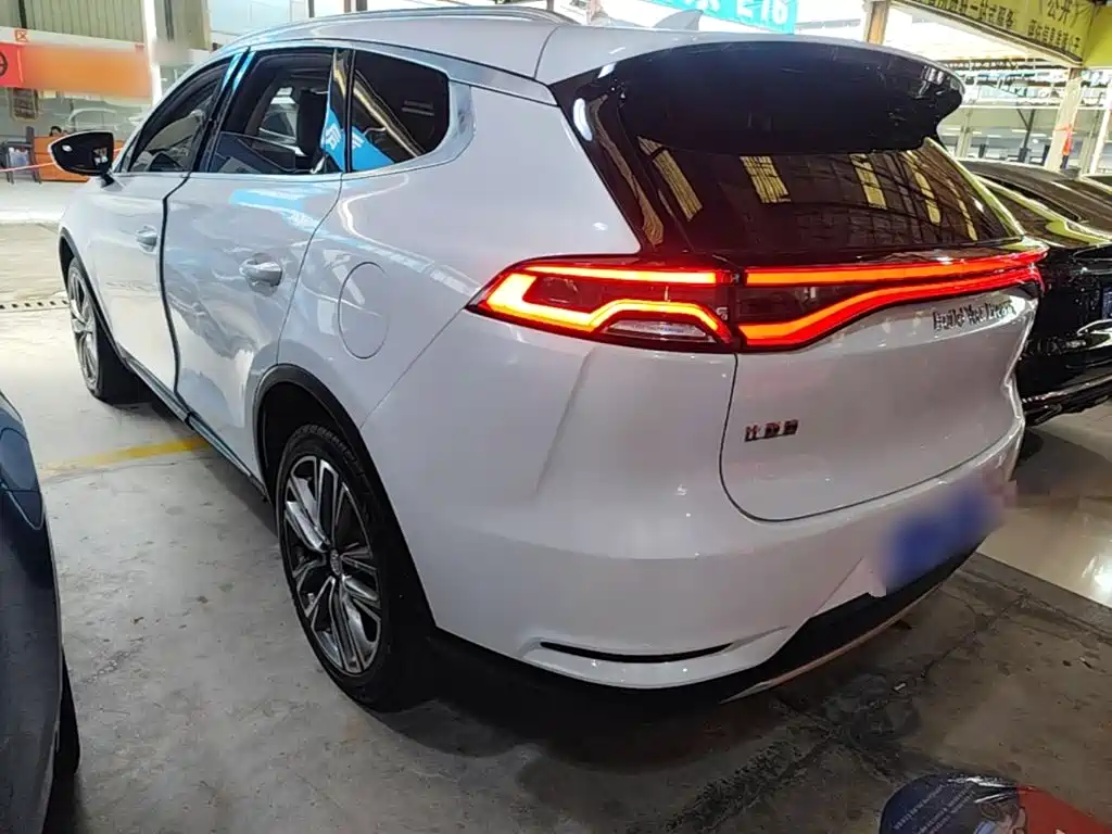 BYD Tang — миниатюра 5