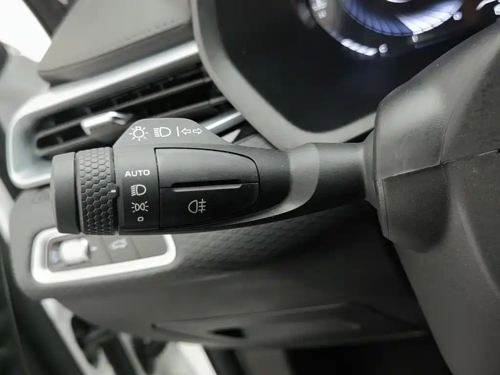 Geely Emgrand — миниатюра 21