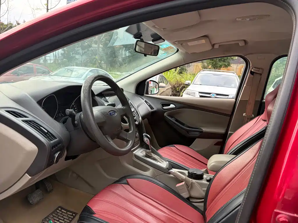 Ford Focus — миниатюра 7