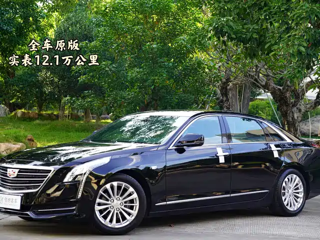 CADILLAC  CT6 2018