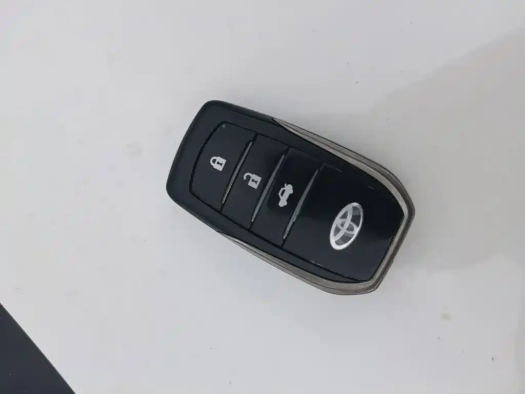 Toyota Reiz — миниатюра 9