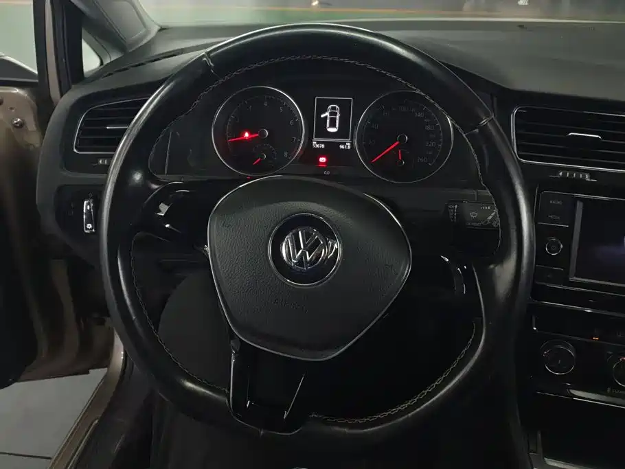Volkswagen Golf — миниатюра 15