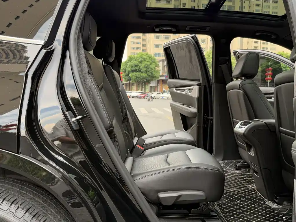 Cadillac XT6 — миниатюра 30