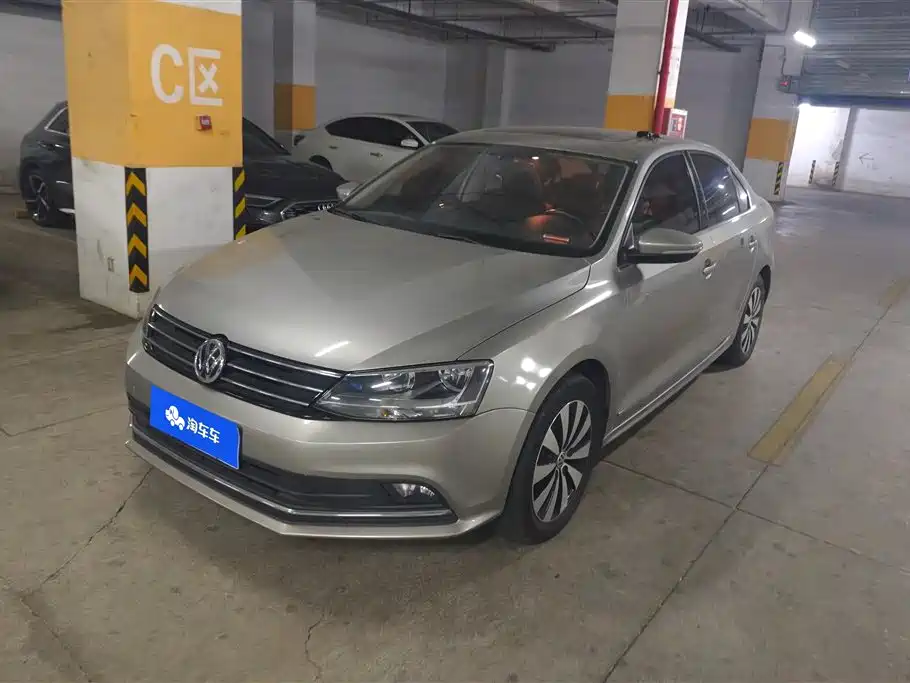 Volkswagen Sagitar 2017