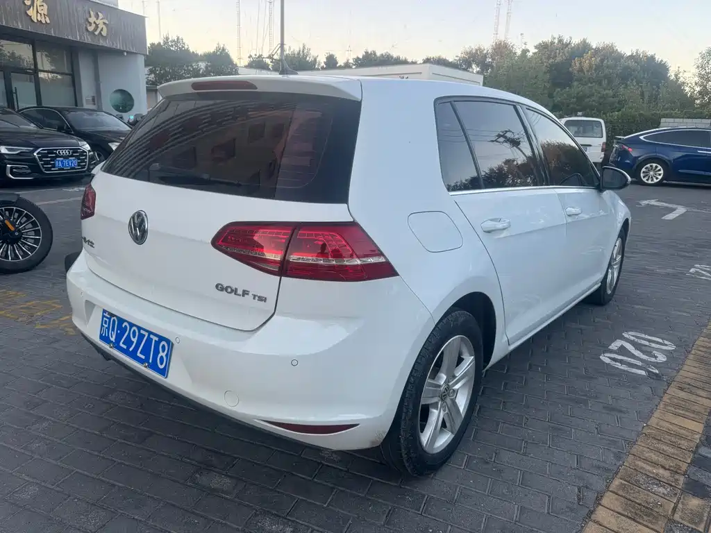 Volkswagen Golf — миниатюра 10