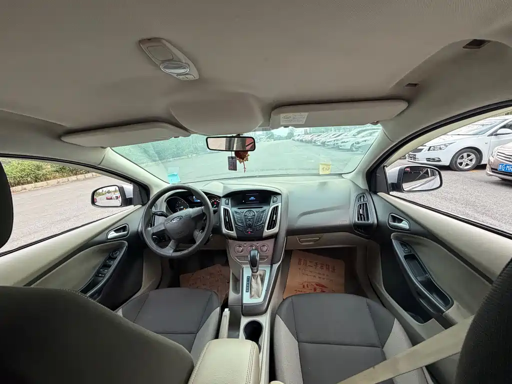 Ford Focus — миниатюра 4