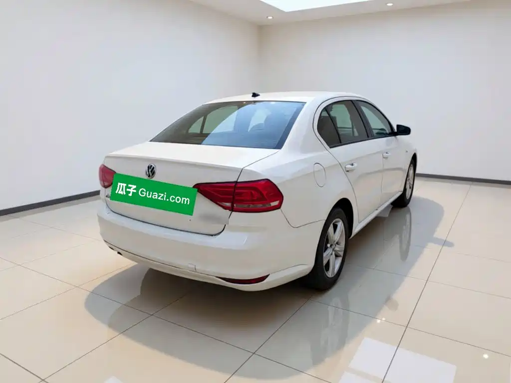 Volkswagen Lavida — миниатюра 4