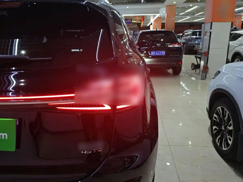 Hongqi Hongqi HS5 — миниатюра 8