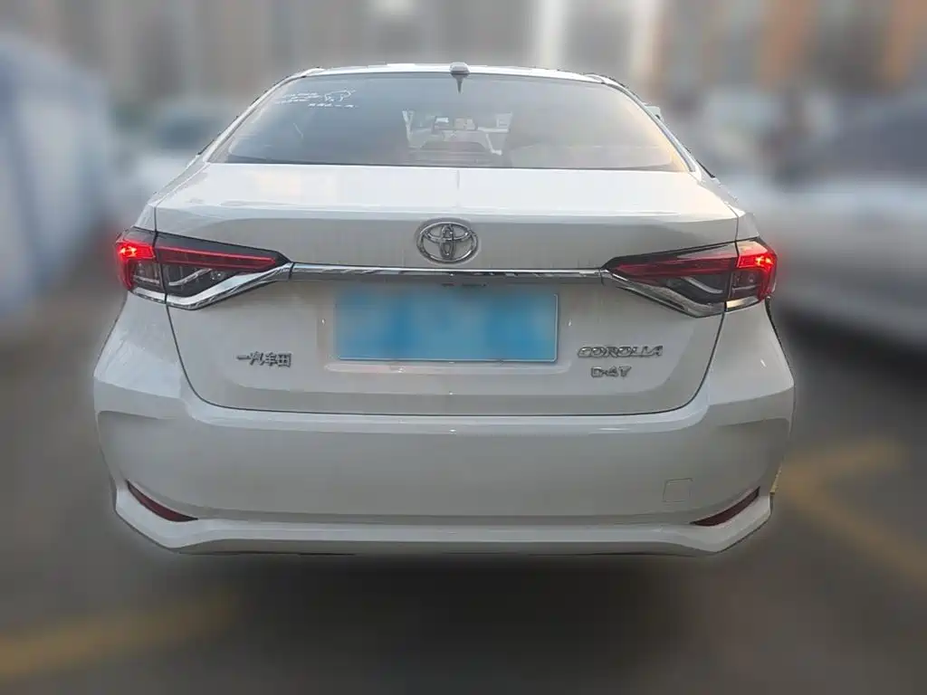 Toyota Corolla — миниатюра 8