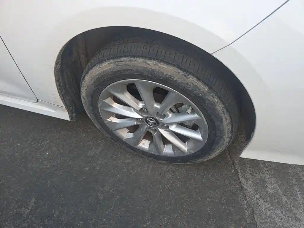 Toyota Corolla — миниатюра 12