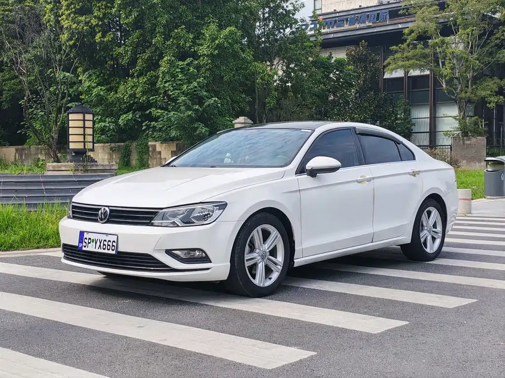 Volkswagen Lamando