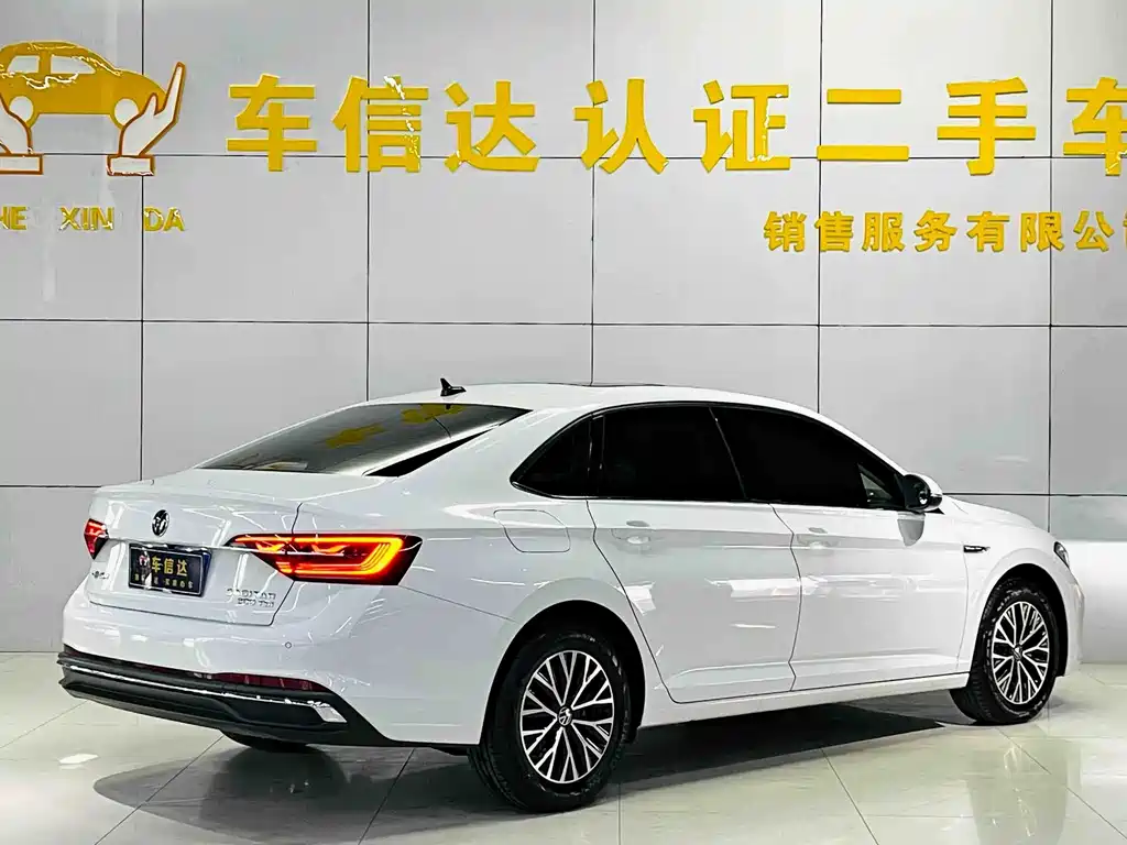 Volkswagen Sagitar — миниатюра 2