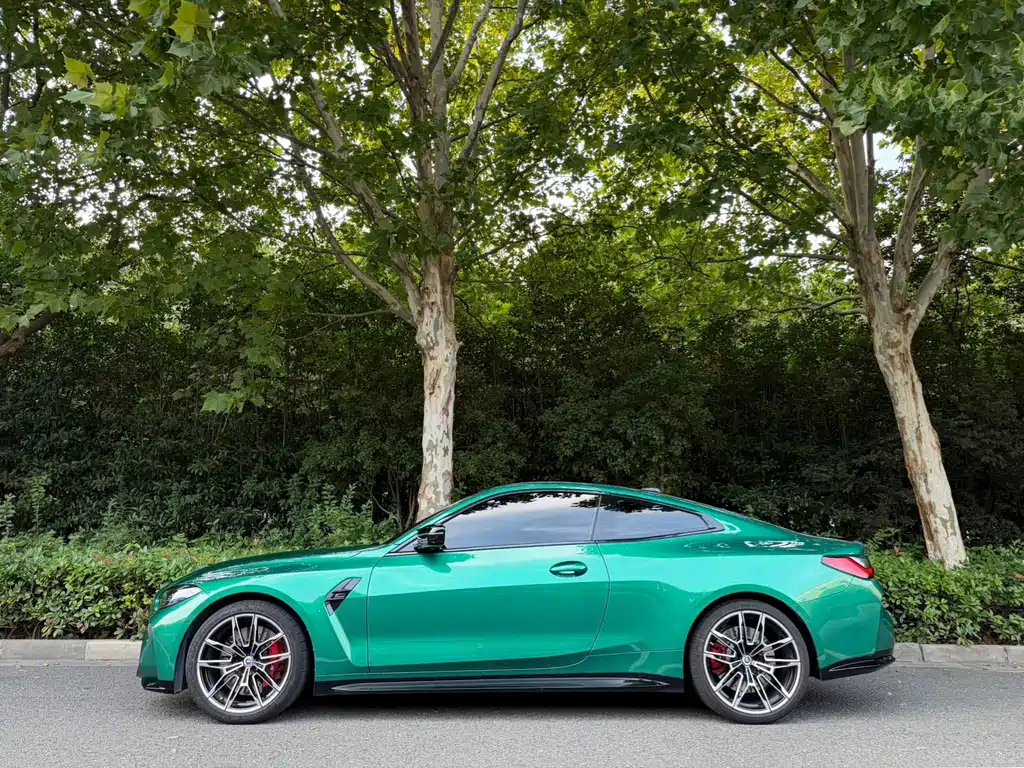BMW M4 — миниатюра 3