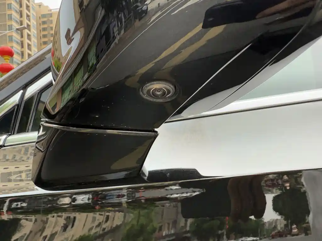Cadillac XT6 — миниатюра 14
