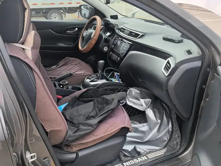 Nissan Qashqai — миниатюра 8