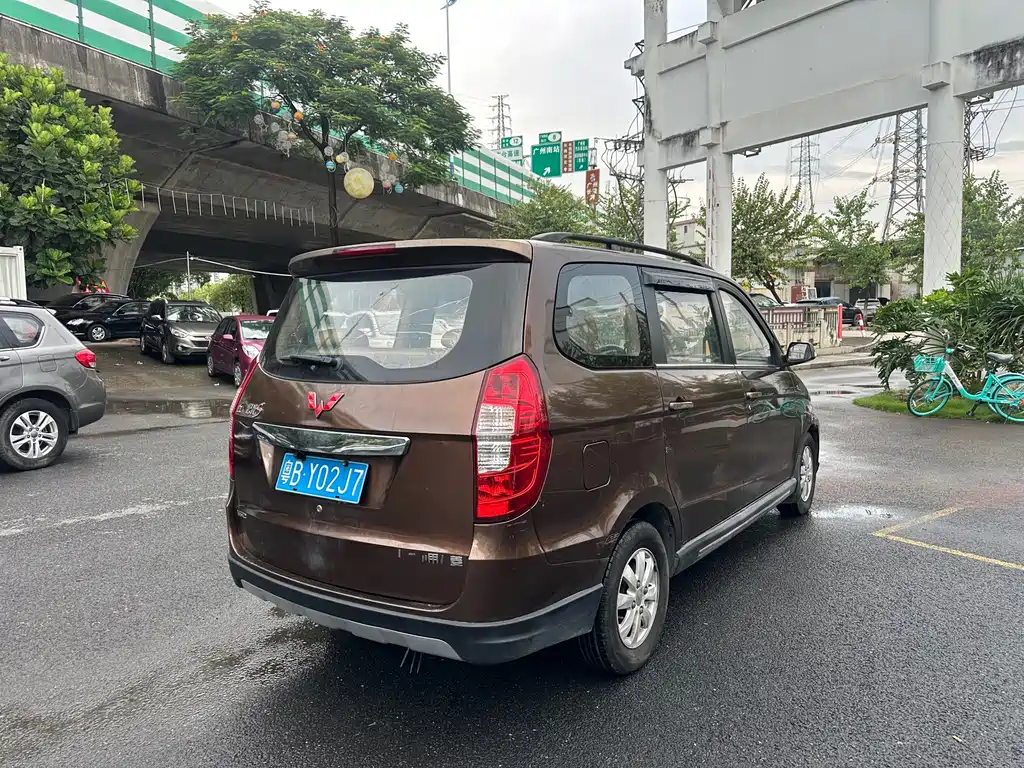 Wuling Hongguang — миниатюра 5