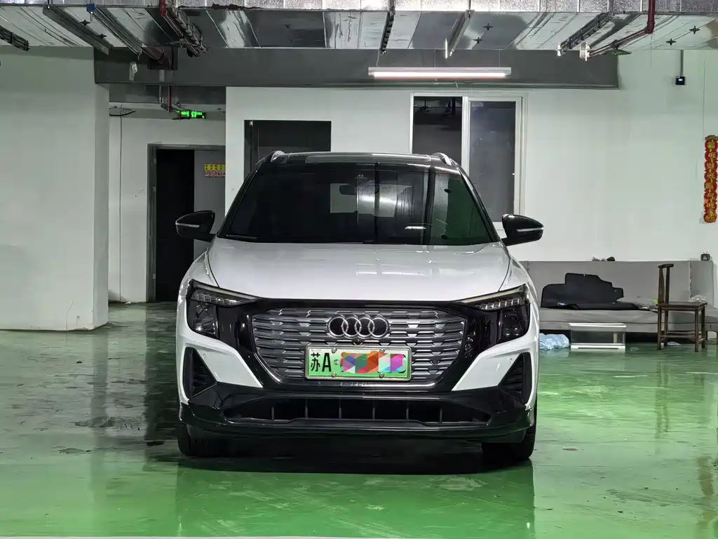 Audi Q5 e-tron — миниатюра 2
