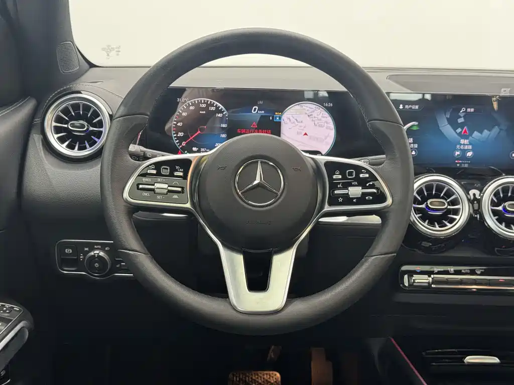 Mercedes-Benz EQB — миниатюра 16
