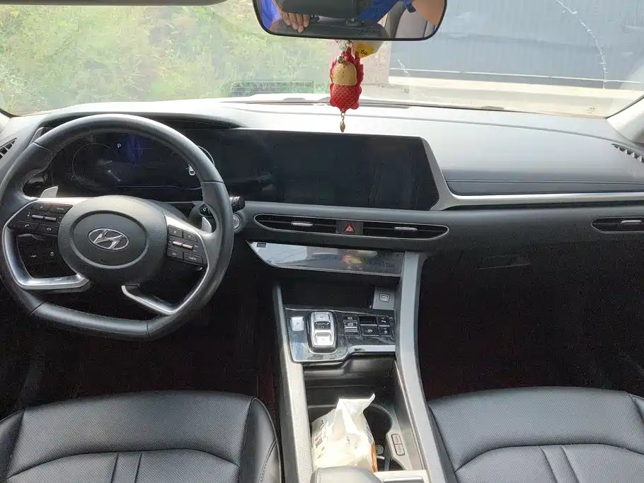 Hyundai Sonata — миниатюра 12