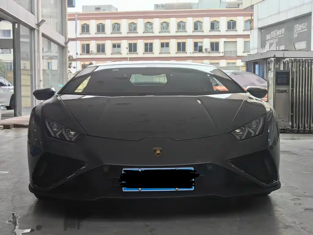 Lamborghini Huracán 2021