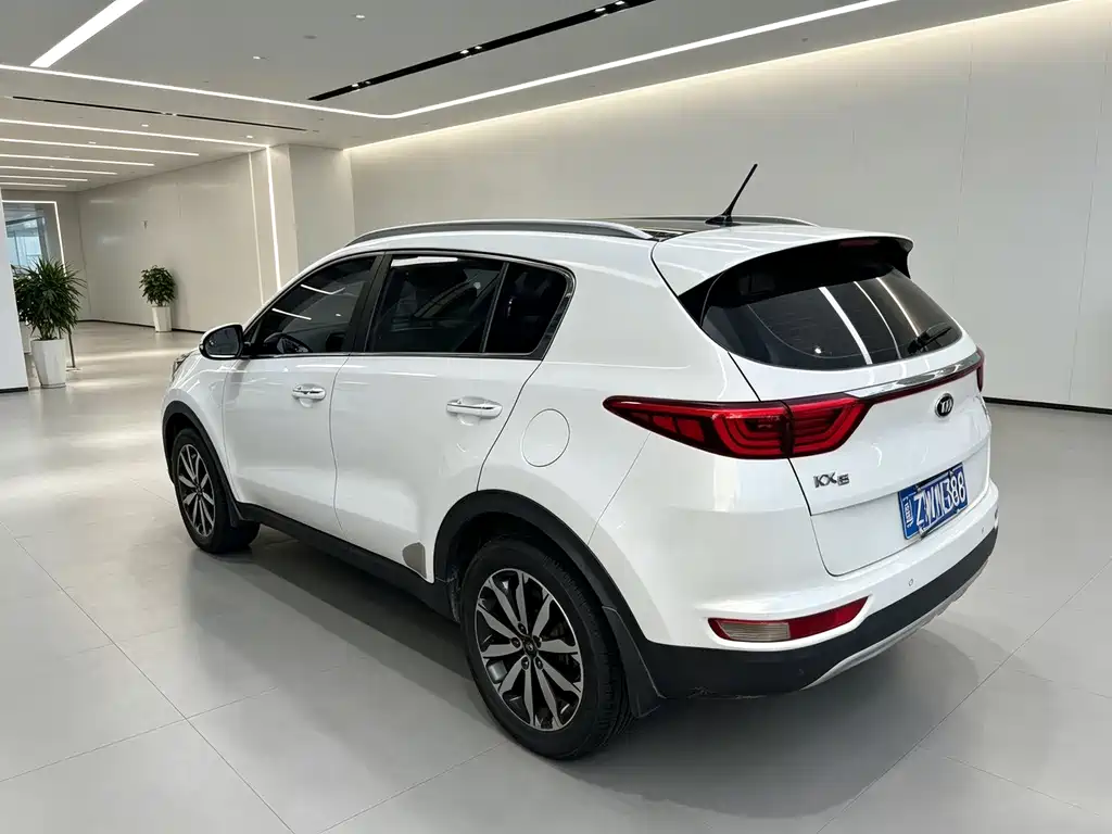 Kia KX5 — миниатюра 9