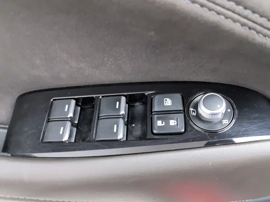 Mazda Atenza — миниатюра 9