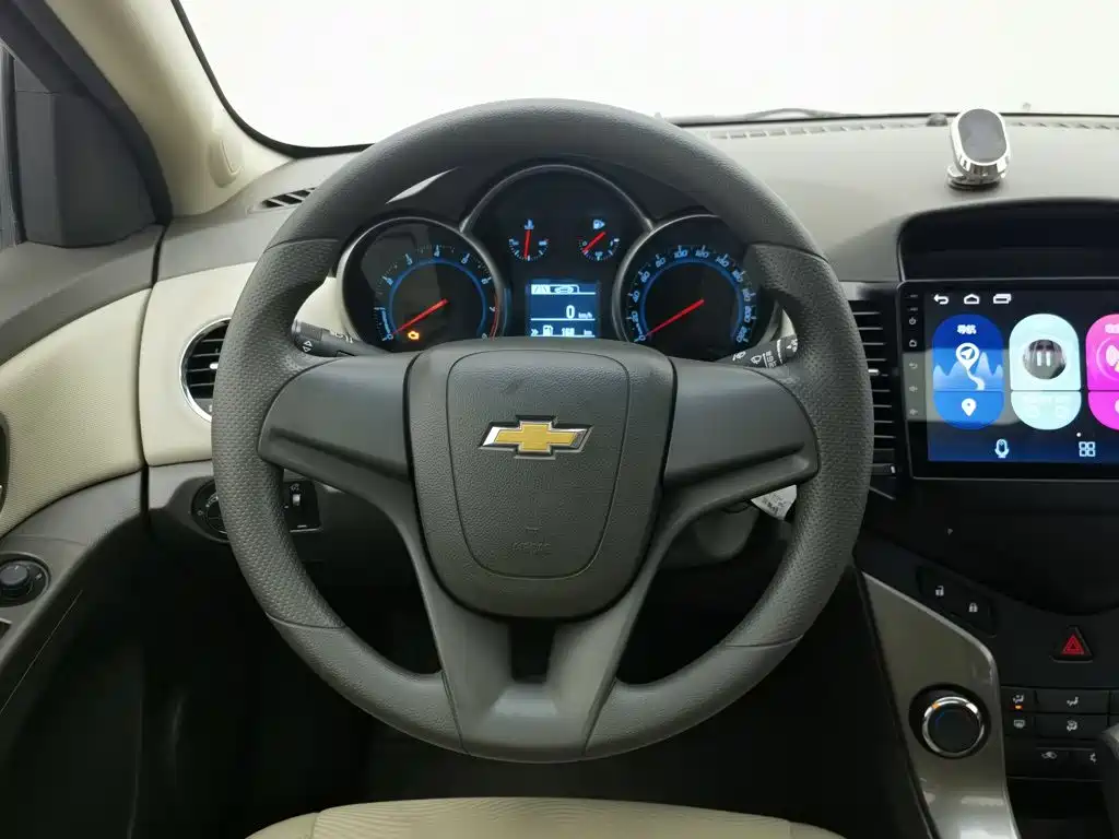 Chevrolet Cruze — миниатюра 11