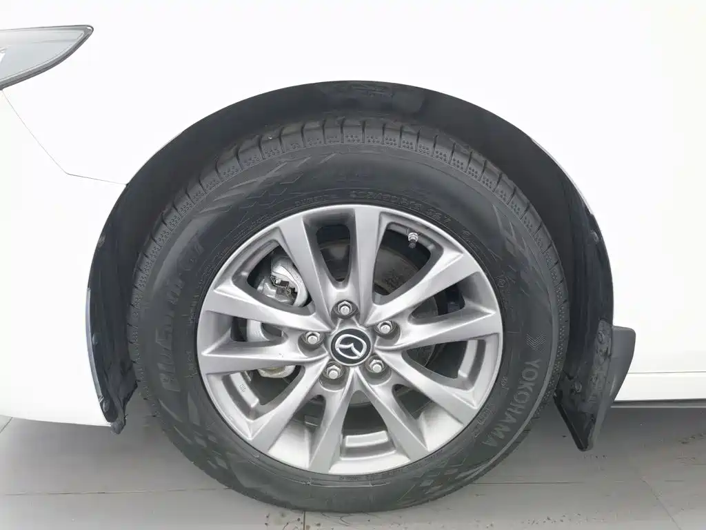 Mazda 3 Axela — миниатюра 17