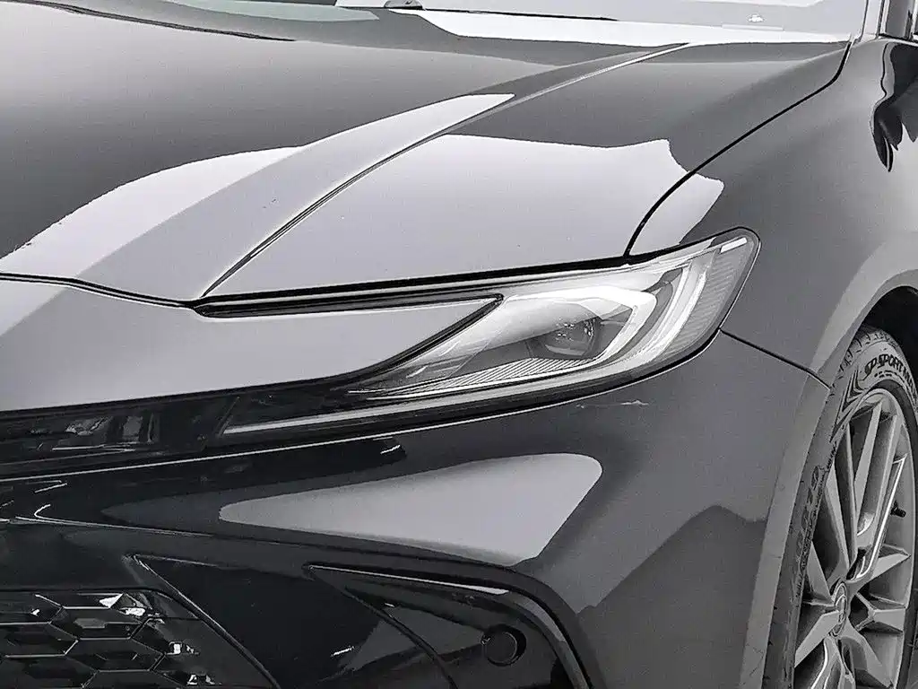 Toyota Camry — миниатюра 7