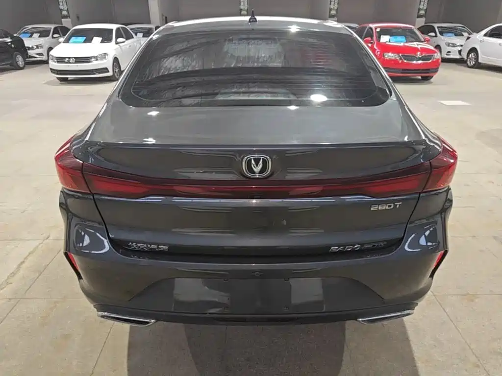 Changan Eado — миниатюра 6