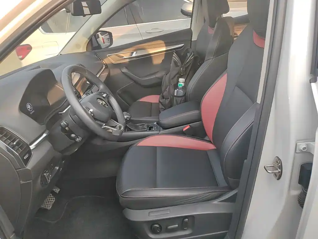 Skoda Karoq — миниатюра 15