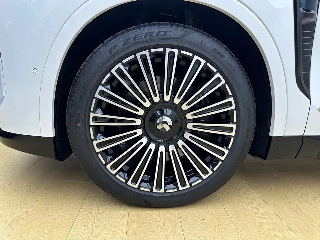 NIO ES8 — миниатюра 5
