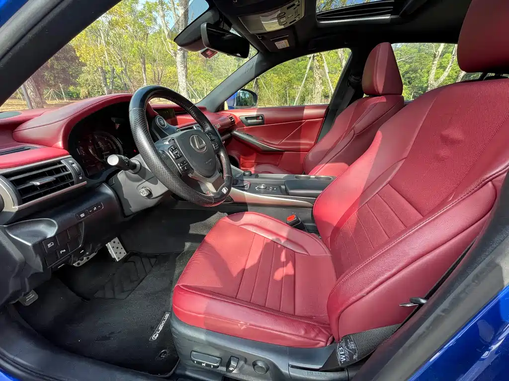 Lexus IS 2017 300 F SPORT