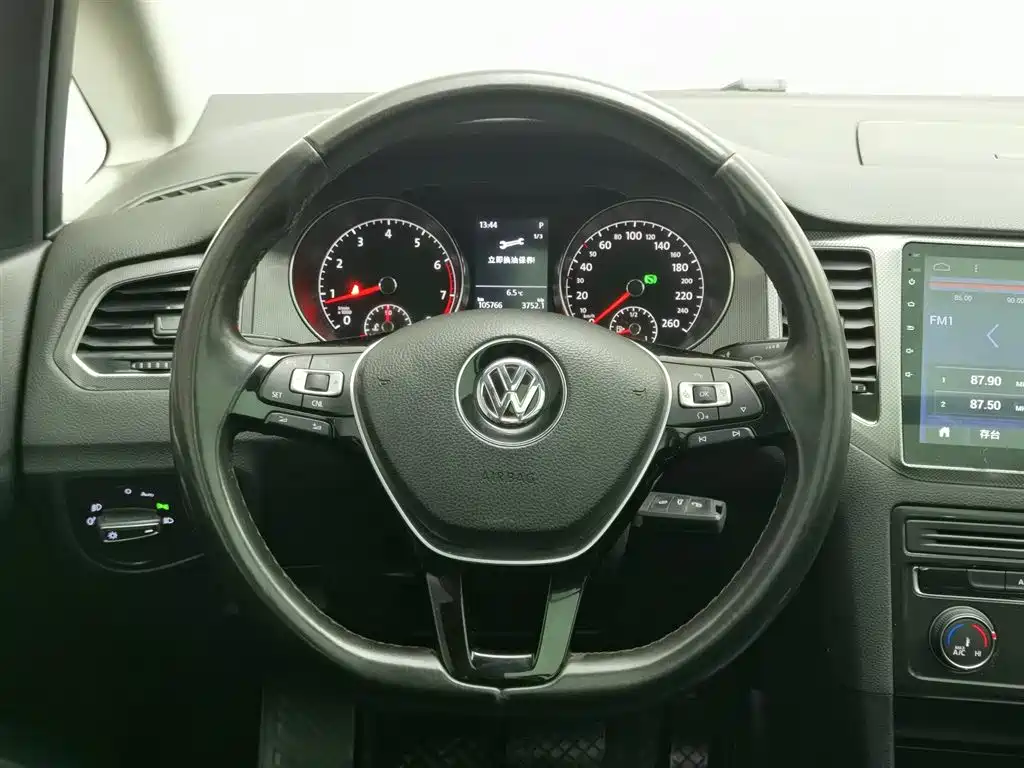 VOLKSWAGEN GOLF*JIAYU